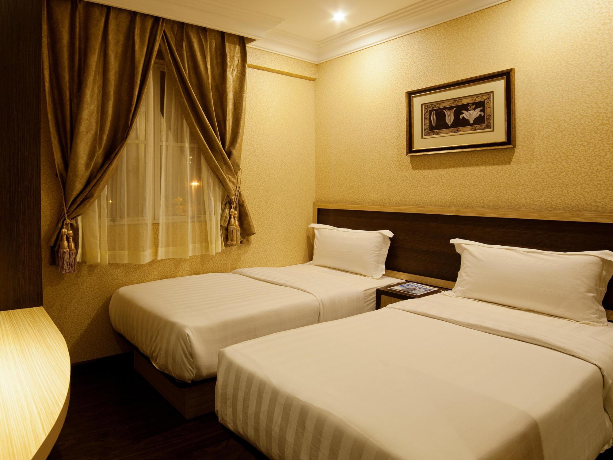 วาเลนซา โฮเต็ลแอนด์คาเฟ่ Hotel กัวลาลัมเปอร์ ภายนอก รูปภาพ